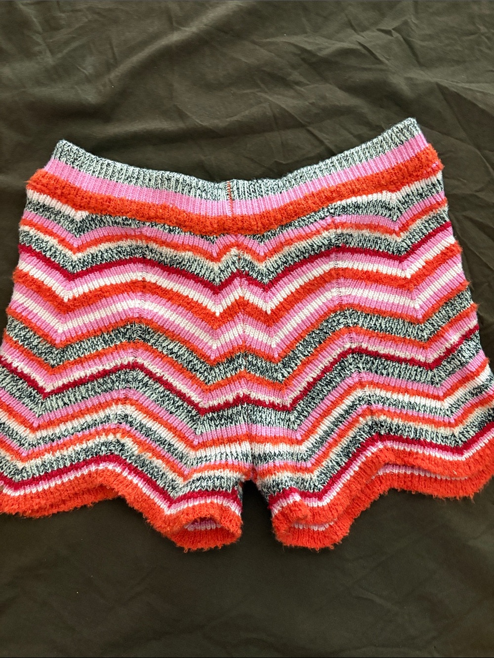 Striped Knit Chevron Women’s Shorts - Pink & Red